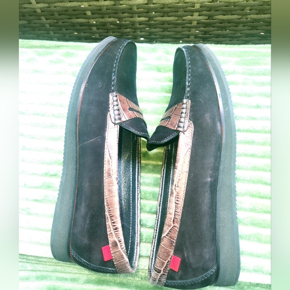 Marc Joseph-New York Women's Black Suede Leather and Croc Loafers. Size 10. - Picture 6 of 16
